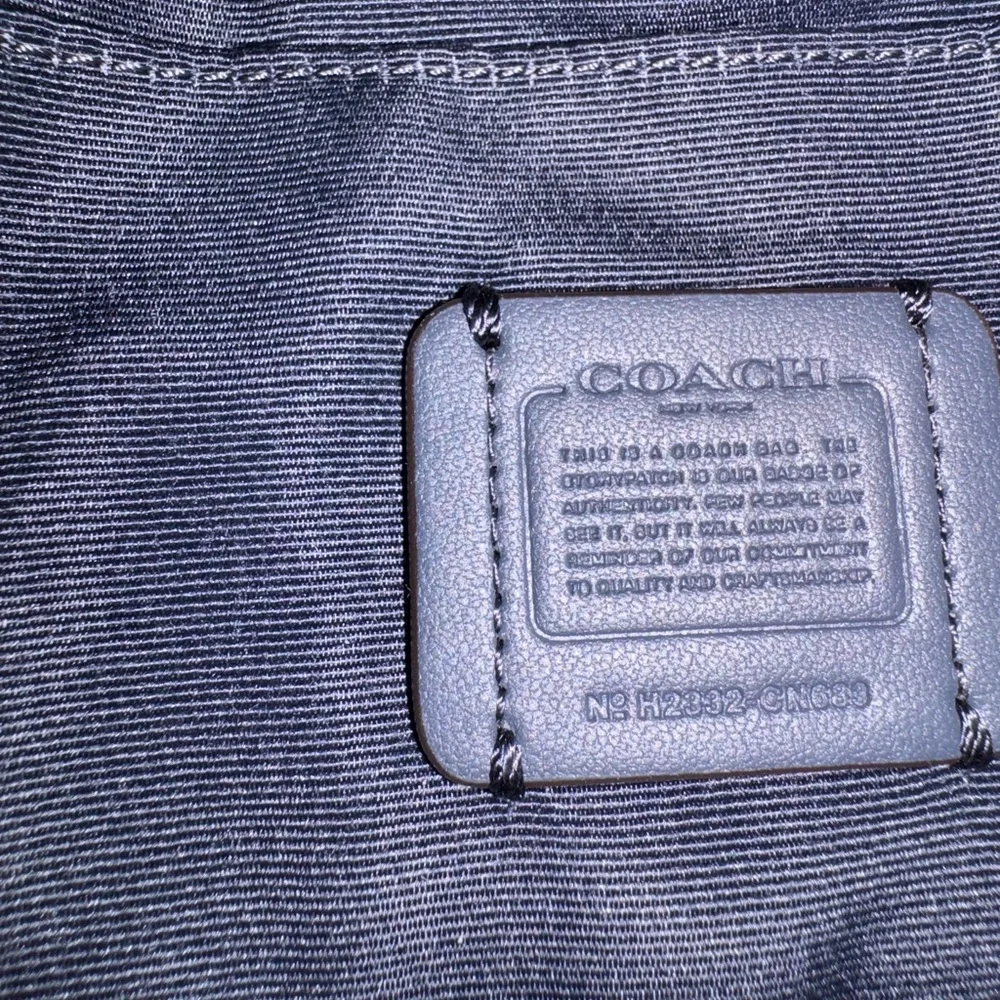 Coach light blue bucket bag
NWT prestine condition
Original price $328 - Picture 6 of 6